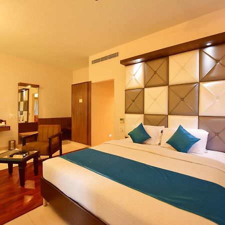 Hotel Sanman Gardenia Bangalore Eksteriør bilde