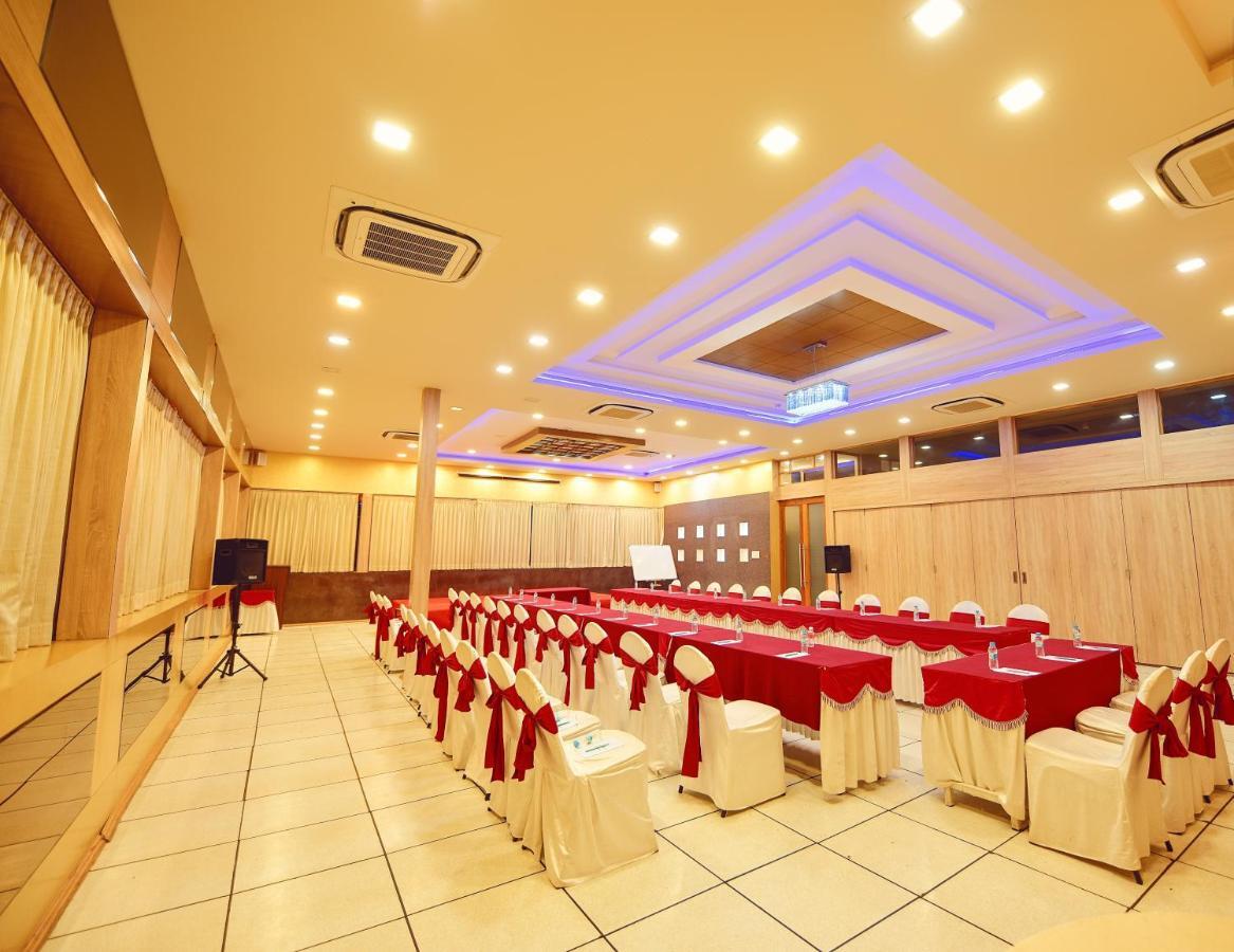 Hotel Sanman Gardenia Bangalore Eksteriør bilde